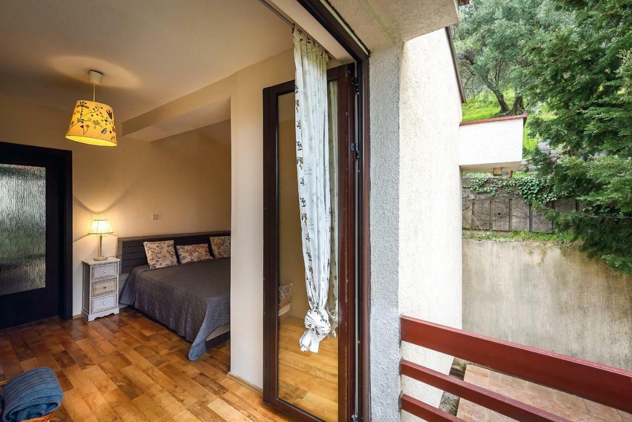 Milana Villa *